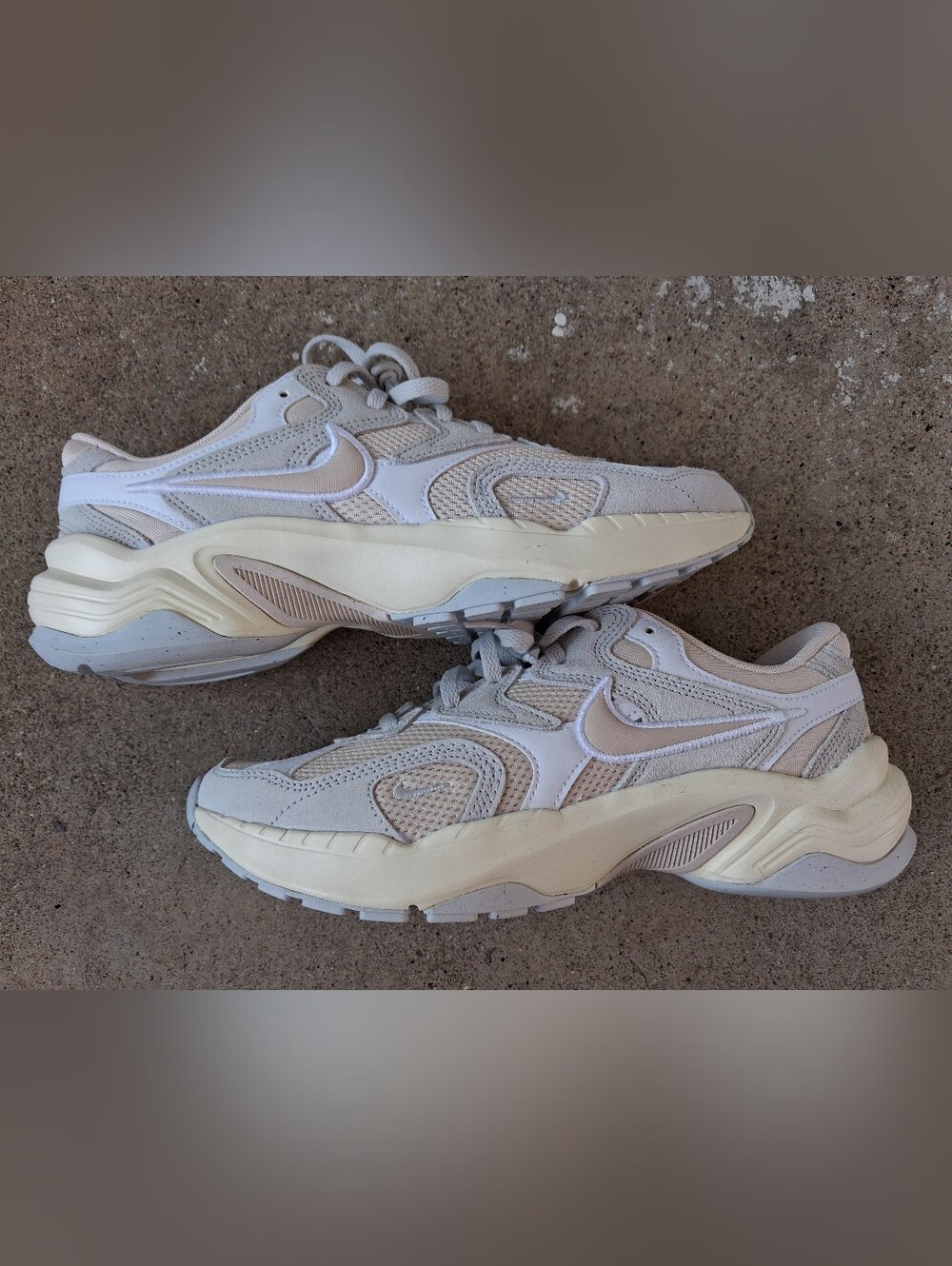 Nike AL8 Womens Size 9-beige/white Suede